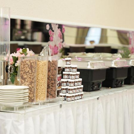 Langgons Sn Hotel And Restaurant מראה חיצוני תמונה